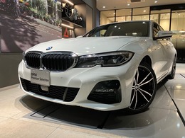 BMW 3シリーズ 320d xドライブ Mスポーツ ディーゼルターボ 4WD 19インチアルミホイール