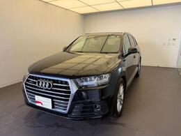 アウディ Q7 2.0 TFSI quattro 