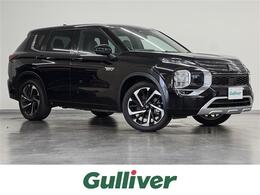 三菱 アウトランダー PHEV 2.4 P 4WD BOSEプレミアムサウンドシステム/9インチナ