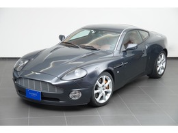 アストンマーティン V12ヴァンキッシュ 5.9 