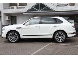 ベントレー ベンテイガ V8 4WD 4シーターコンフォートスペック+リアセンタ