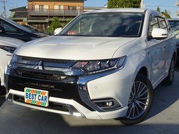 三菱 アウトランダーPHEV 2.4 G プラスパッケージ 4WD 純正ナビTV　全カメラ　パワーバックドア