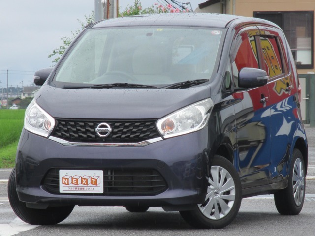 軽自動車を中心に常時40台の車両を展示しております　全国登録・納車可能です　下取り・買い取りもネクスト彦根店へご相談ください