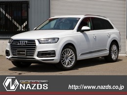 アウディ Q7 3.0 TFSI クワトロ 4WD アダプティブエアサスペンション クルコン