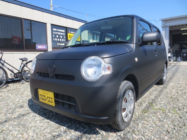 つや消しチッピングブラック塗装車です。是非一度現車をご覧ください。