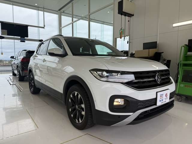 鹿児島県鹿屋市の輸入車専門店EURO　CARS（ユーロカーズ）ショールームです。状態の良いTクロスが入荷いたしました。