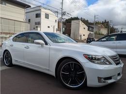 レクサス LSハイブリッド 600h Iパッケージ 4WD サスコンローダウン/AME20AW/革シート