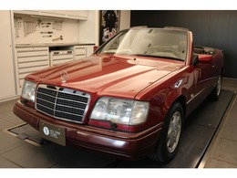 メルセデス・ベンツ Eクラスカブリオレ E320 