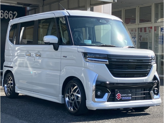 2WD　エムズスピードエアロVerコンプリートカー　全方位モニター付9インチメモリーナビ　ZESUエアロF・R　16インチJカラットホイール　ダウンサス　両側電動スライドドア　スズキコネクト対応