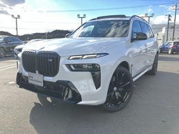 BMW X7 M60i xドライブ 4WD Bowers ＆ Wilkinsスピーカーサンルーフ