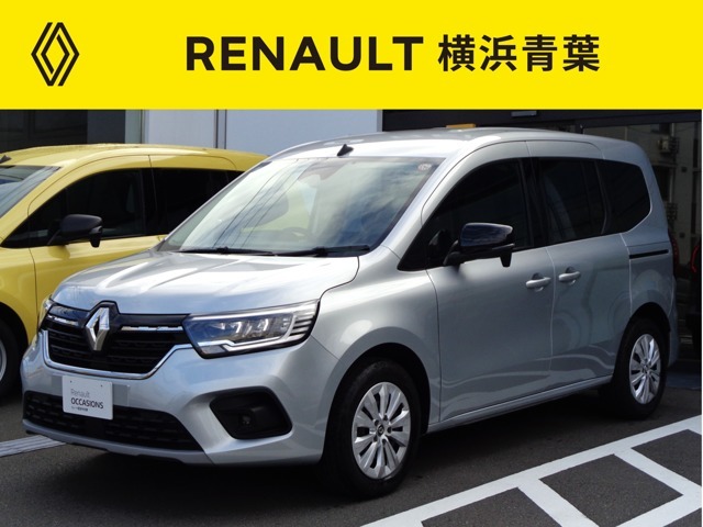 車内容積と使い勝手をとことん追求したら、この形になりました。今でもワン＆オンリーのカングーです。