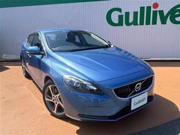 ボルボ V40 D4 ディーゼルターボ 本革シート 修復歴無し