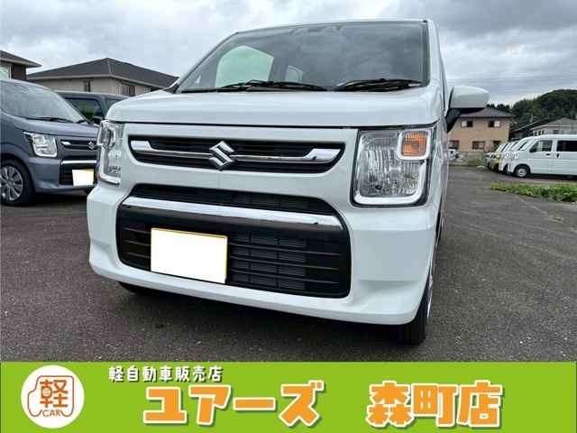 軽自動車専門店　ユアーズ森町店には常時100台以上の軽自動車を展示しています！色んなメーカーの車を、のんび～りご覧いただけます！(^▽^)/