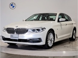 BMW 5シリーズ 523i ラグジュアリー ブラックレザーイノベーションパッケージ