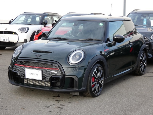 当店の中古車をご覧いただき、ありがとうございます！MINI 3ドア ジョンクーパーワークスのご紹介です！