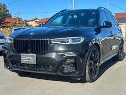 BMW X7 M50i 4WD ウェルネス＆セレクトPKG 黒革 22インチAW