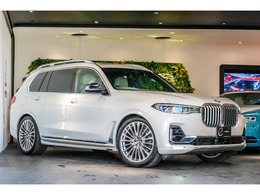 BMW X7 xドライブ35d デザイン ピュア エクセレンス ディーゼルターボ 4WD インディビ内装　6人乗り　スカイラウンジS