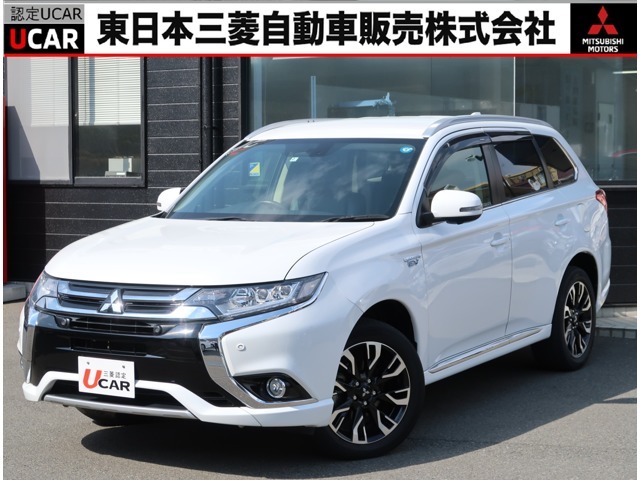 アウトランダーPHEV　2000cc　G-セーフティPKG　ツインモーター4WD　5人乗り　81,145km