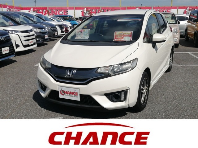 お待たせしました。大人気車入荷いたしました。スタッフの厳選車両！1度ご覧になって下さい！