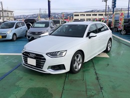 アウディ A4アバント 35 TDI アドバンスト ディーゼルターボ 10型ナビ　ディーゼルターボ