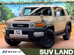 H27　トヨタ　FJ　クルーザー　4WD