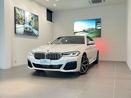 BMW 5シリーズ 523d xドライブ Mスポーツ ディーゼルターボ 4WD 認定中古車　黒レザーシート　19インチ