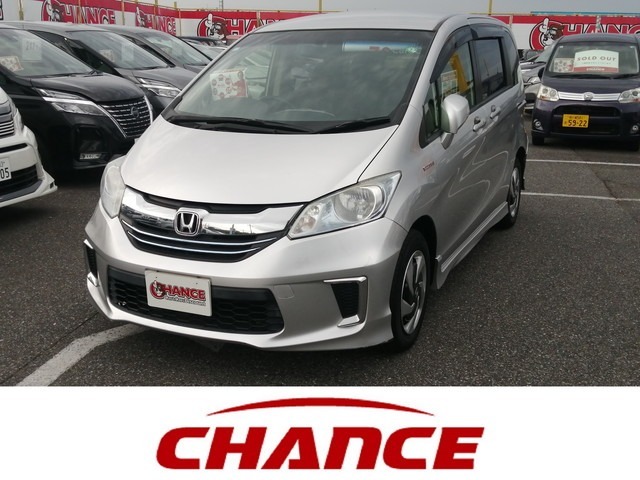 お待たせしました。大人気車入荷いたしました。スタッフの厳選車両！1度ご覧になって下さい！