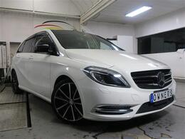 メルセデス・ベンツ Bクラス B180 スポーツ ナイトパッケージ サンルーフ　ブラックレザー　シートヒータ