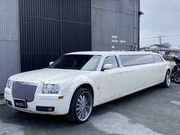 クライスラー リムジン 左H　9人乗り ナビ　ETC　アルミ　後席モニター