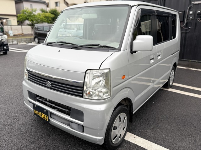 弊社は「予約制の自動車販売店」となりますのでご来店の際は「必ず」事前にご連絡下さい。事前の連絡なくご来店頂いた場合、基本的にご対応が出来ませんので予めご了承下さい。