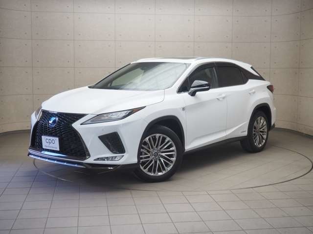 レクサスの新車にお乗り替えされた、オーナー様の下取り車だけを認定中古車として販売しております。弊社のオーナー様で整備履歴のある車両ばかりです。