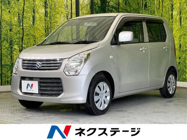 禁煙車　オートエアコン　オーディオ　CD再生　アームレスト