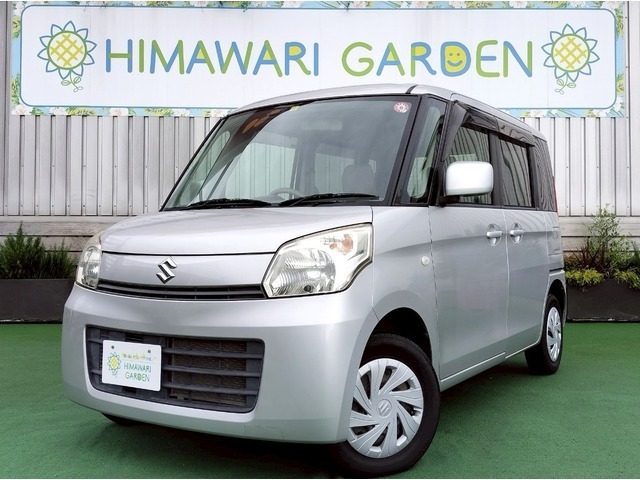 DCM明石店屋上に特選中古車100台展示！食と車とアウトドアのお庭　ひまわりガーデン
