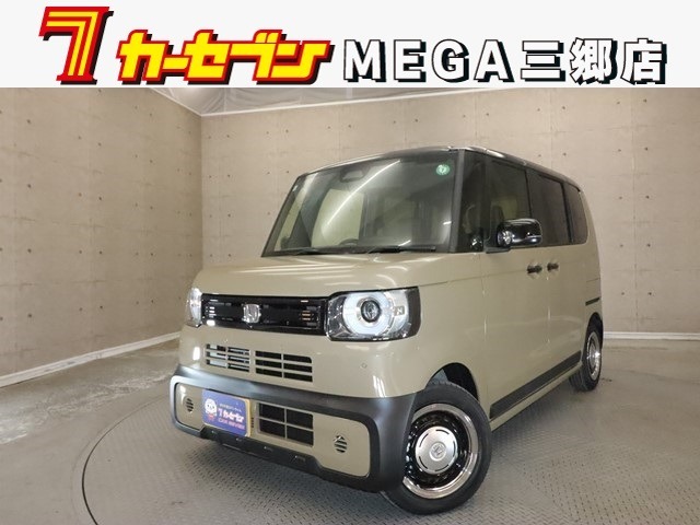 最短7日間にて納車が可能となります！登録済み（届出済み）未使用車のお店【HATCH】です♪ゆっくりとご検討くださいませ。