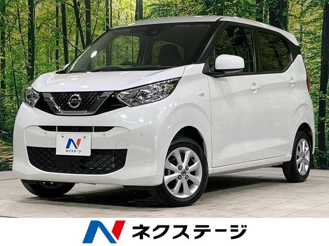 4WD　純正SDナビ　バックカメラ　禁煙車　ドラレコ　コーナーセンサー