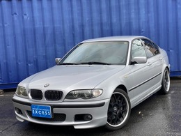 BMW 3シリーズ 330i Mスポーツパッケージ 左ハンドル・6MT・天井張替済み・レザー