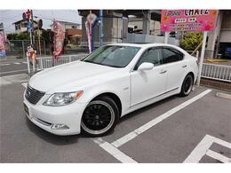 レクサス LS 460 バージョンS Iパッケージ サンルーフ　白本革　HDDナビ　Bカメラ　外