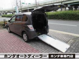 ホンダ フリード 1.5 G 車いす仕様車 3列シートタイプ スロープ 電動ウィンチリモコン付 純正ナビ