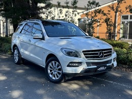 メルセデス・ベンツ Mクラス ML350 4マチック ブルーエフィシェンシー 4WD レザーシート　リアモニター　サンルーフ