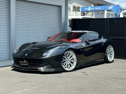 フェラーリ F12ベルリネッタ F1 DCT 