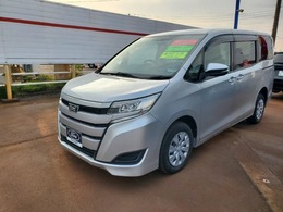 トヨタ ノア 2.0 X 4WD 