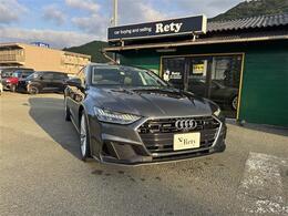 アウディ A7スポーツバック 55 TFSI クワトロ Sライン 4WD Sラインエクステリヤ/純正ナビ/新品タイヤ/