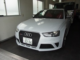 アウディ RS4アバント 4.2 4WD 