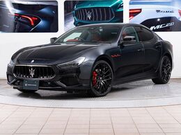 マセラティ ギブリ グランスポーツ 認定保証2年付　Nerissimoパッケージ　ドラ