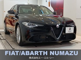 アルファ　ロメオ ジュリア 2.0 ターボ スーパー 認定中古車/禁煙車/ETC/ベージュレザーシー