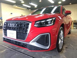 アウディ Q2 35 TFSI Sライン 純正ナビ シートヒーター 電動リアゲート