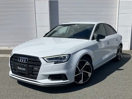 アウディ A3セダン ブラック スタイリング アシスタンスPKG　アウディプレセンス　サ