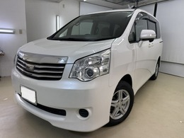 トヨタ ノア 2.0 X 4WD ナビ　バックカメラ　ETC　Rrヒーター