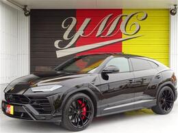 ランボルギーニ ウルス 4.0 4WD 左ハンドル　サンルーフ　エアサスペンショ