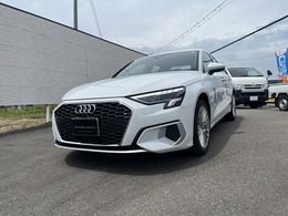 アウディ A3セダン 30 TFSI スマートキー　プッシュスタート　クルーズ